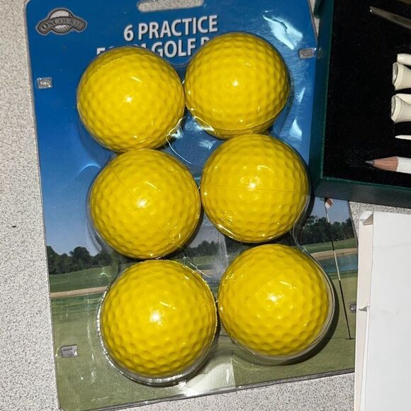 Royal Birkdale Golf Club Adult Golf Course Pin Cut Balls and Pencils Yellow NWOT - Picture 2 of 6